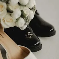 Accesorios y anillos de boda